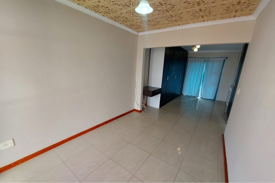 3 Bedroom Property for Sale in Bridgetown Western Cape